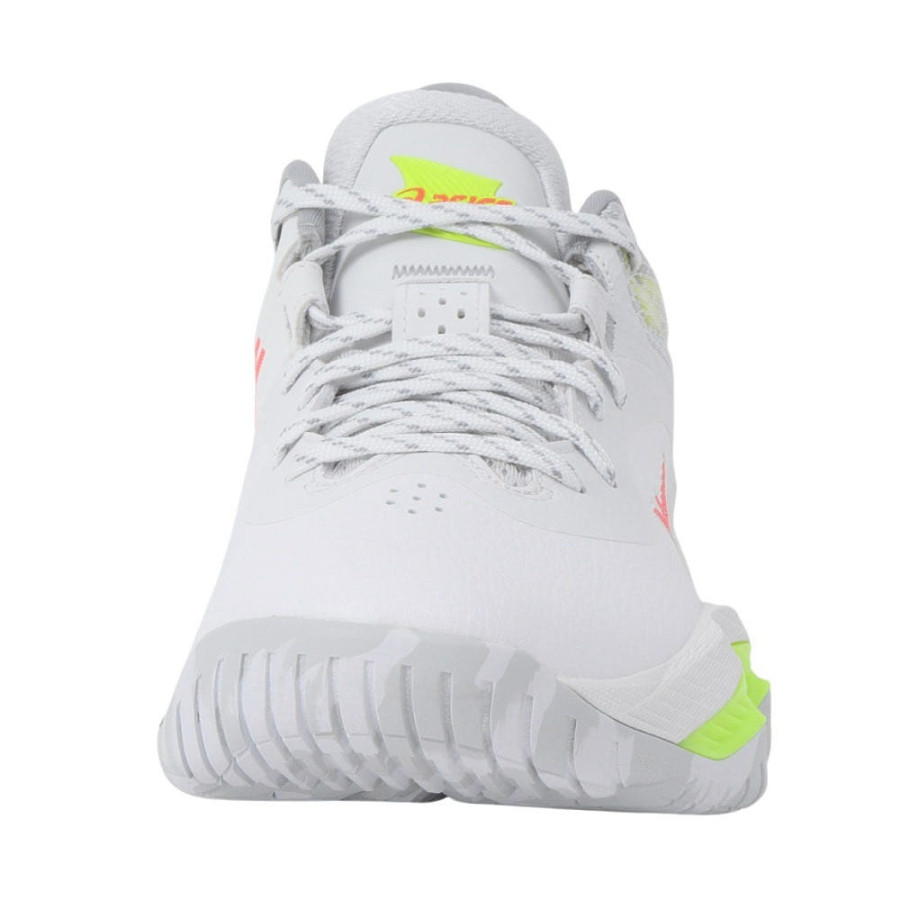 아식스 노바 서지 로우 농구화 화이트레드 1061A043-103